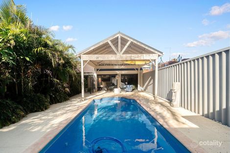 Property photo of 21 Tamarisk Drive Halls Head WA 6210