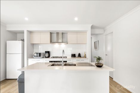 Property photo of 16 Pemberton Street Mount Duneed VIC 3217