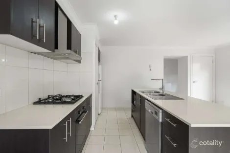 Property photo of 3B Maryann Way Tarneit VIC 3029