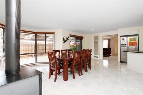 Property photo of 61 Kathleen Crescent Hoppers Crossing VIC 3029