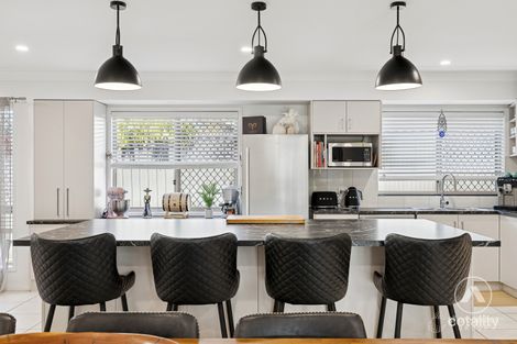 Property photo of 17 Wade Court Boronia Heights QLD 4124