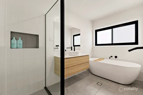 Property photo of 14 Mount Harris Drive Maitland Vale NSW 2320