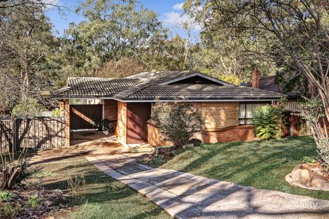 Property photo of 30 Greenoaks Avenue Bradbury NSW 2560