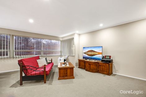 Property photo of 30 Greenoaks Avenue Bradbury NSW 2560