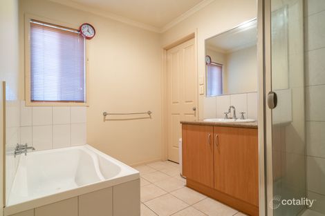 Property photo of 1/27 Little Breen Street Quarry Hill VIC 3550