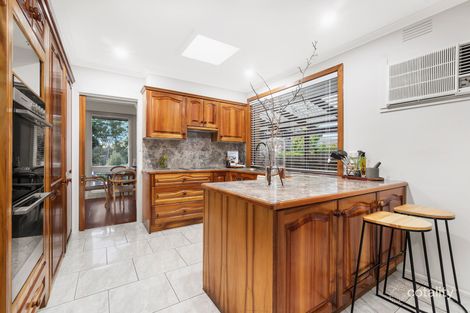 Property photo of 15 Warrington Crescent Wattle Glen VIC 3096
