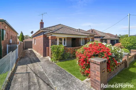 15 Bardwell Cres, Earlwood, NSW 2206