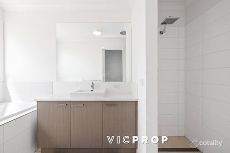 Property photo of 17 Saturn Drive Truganina VIC 3029