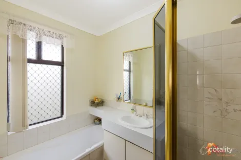 Property photo of 5 Limer Place Parmelia WA 6167