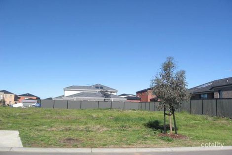 Property photo of 5 Kawarra Drive Keysborough VIC 3173
