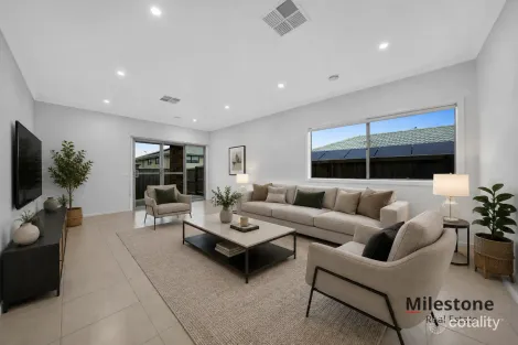 Property photo of 16 Etheridge Street Nar Nar Goon North VIC 3812