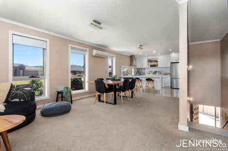 Property photo of 1/7 Sarinda Close Newnham TAS 7248