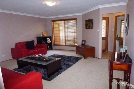 Property photo of 16 Kirkwood Close Cameron Park NSW 2285