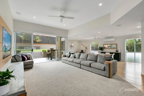 5 Foxhill Ct, Carrara, QLD 4211