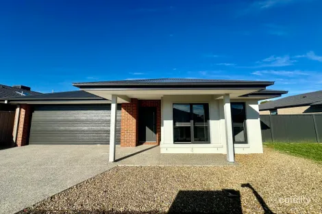 Property photo of 33 Roynic Parade Benalla VIC 3672