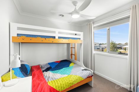 Property photo of 208 Warralily Boulevard Armstrong Creek VIC 3217