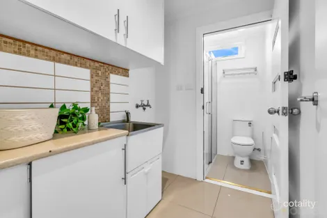 Property photo of 9 Mac Crescent Parkdale VIC 3195