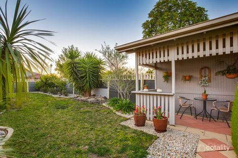 Property photo of 68 Clarendon Wynd Caroline Springs VIC 3023