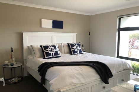 Property photo of 14 Langano Chase Success WA 6164