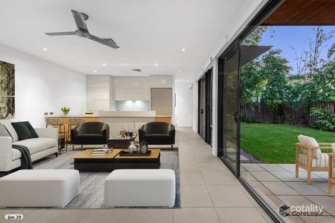 Property photo of 32 Shore Crescent Bulimba QLD 4171