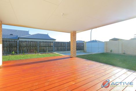 Property photo of 5 Orania Pass Halls Head WA 6210