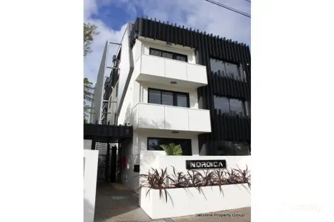 8/80 Chapel St, St Kilda, VIC 3182