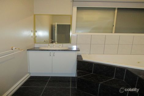 Property photo of 97 Moonstone Circuit St Albans VIC 3021