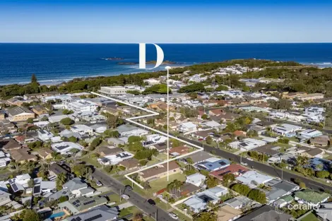 61 Circular Ave, Sawtell, NSW 2452