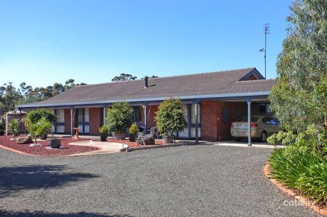 5 Pine Gr, Goornong, VIC 3557