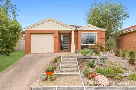 Property photo of 12 Kimbarra Drive Berwick VIC 3806