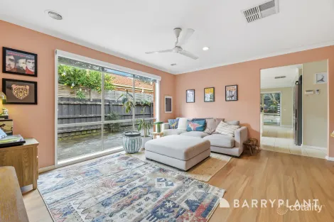 Property photo of 12 Kimbarra Drive Berwick VIC 3806