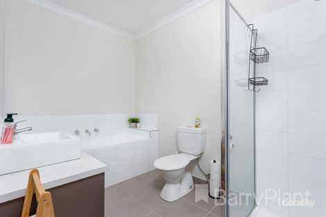 Property photo of 62 Featherbrook Drive Point Cook VIC 3030