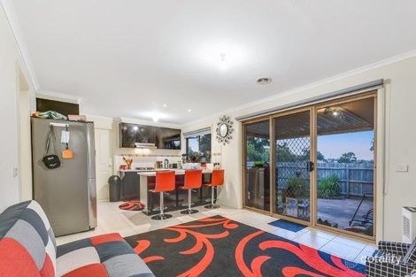 Property photo of 4 Shetland Court Pakenham VIC 3810