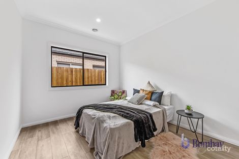 Property photo of 26 Erasmus Avenue Craigieburn VIC 3064