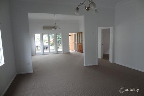 Property photo of 32 Brighton Road Highgate Hill QLD 4101