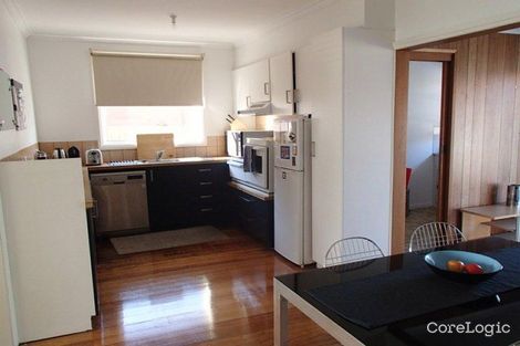Property photo of 19 Tanner Street Breakwater VIC 3219