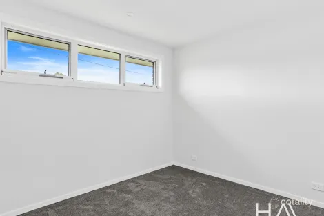 Property photo of 3/4 Burnett Street Kempton TAS 7030