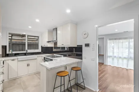 Property photo of 8 Dampier Court Epping VIC 3076