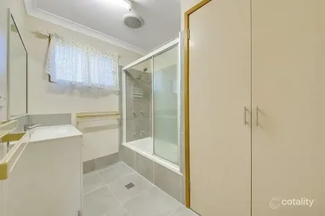Property photo of 8 Remora Close Taranganba QLD 4703