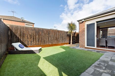 Property photo of 2 Holly Court Gowanbrae VIC 3043