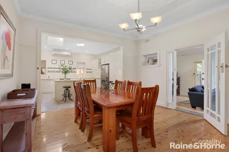 Property photo of 158A Rocket Street Bathurst NSW 2795