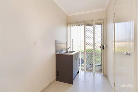Property photo of 26 Maple Leaf Crescent Point Cook VIC 3030