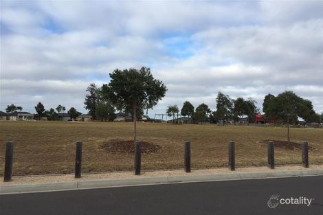 Property photo of 35 Ashgrove Drive Deer Park VIC 3023