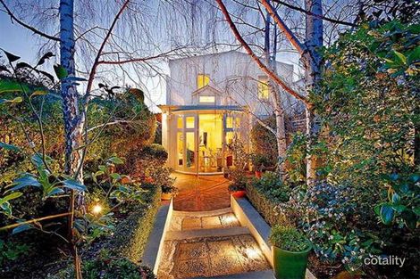 Property photo of 28 Surrey Road South Yarra VIC 3141