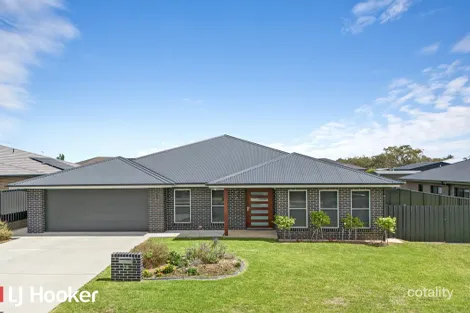 Property photo of 19 Mulga Place Moore Creek NSW 2340