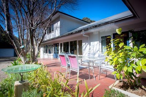 Property photo of 1 Governors Drive Mount Macedon VIC 3441