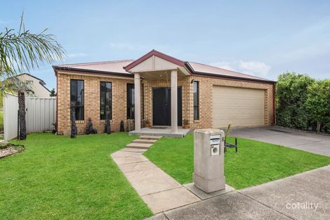 Property photo of 8 Parkside Close Caroline Springs VIC 3023
