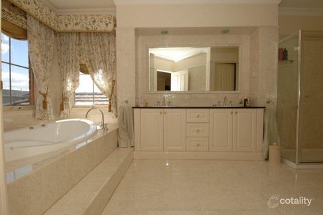 Property photo of 4 Filmont Drive Werribee VIC 3030
