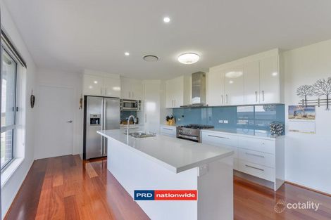 Property photo of 6 Carrai Close North Tamworth NSW 2340