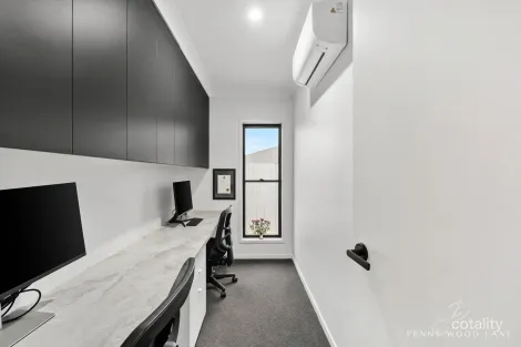 Property photo of 9 Viewpoint Street Shoal Point QLD 4750
